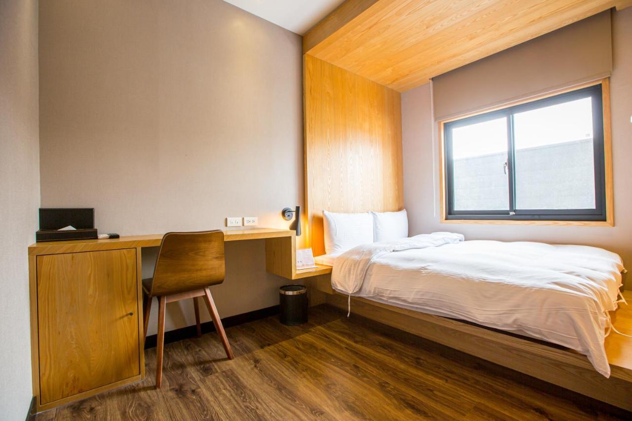 Easylazy Inn Taichung Esterno foto